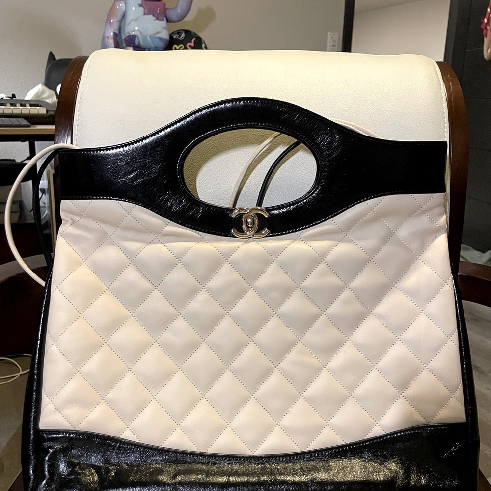 ❤️sold❤️Chanel vintage 31 bag